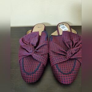 Stylish Red & Black, Patterned Women's Slide Shoes